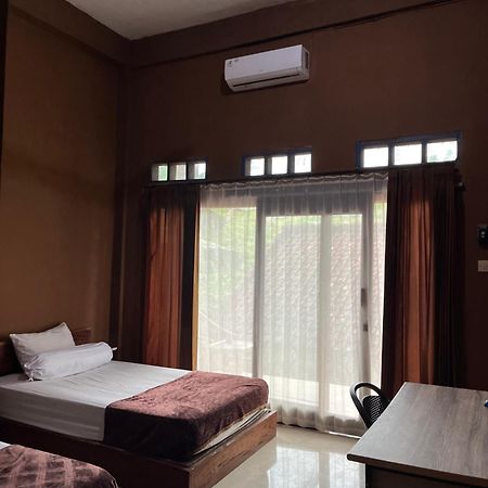 Fullmoon Homestay Kuta  Εξωτερικό φωτογραφία