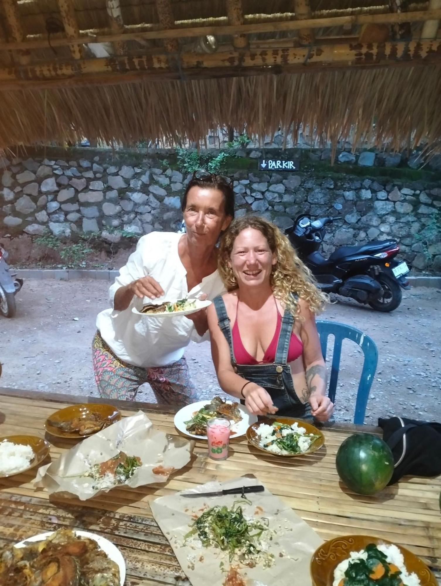 Fullmoon Homestay Kuta  Εξωτερικό φωτογραφία