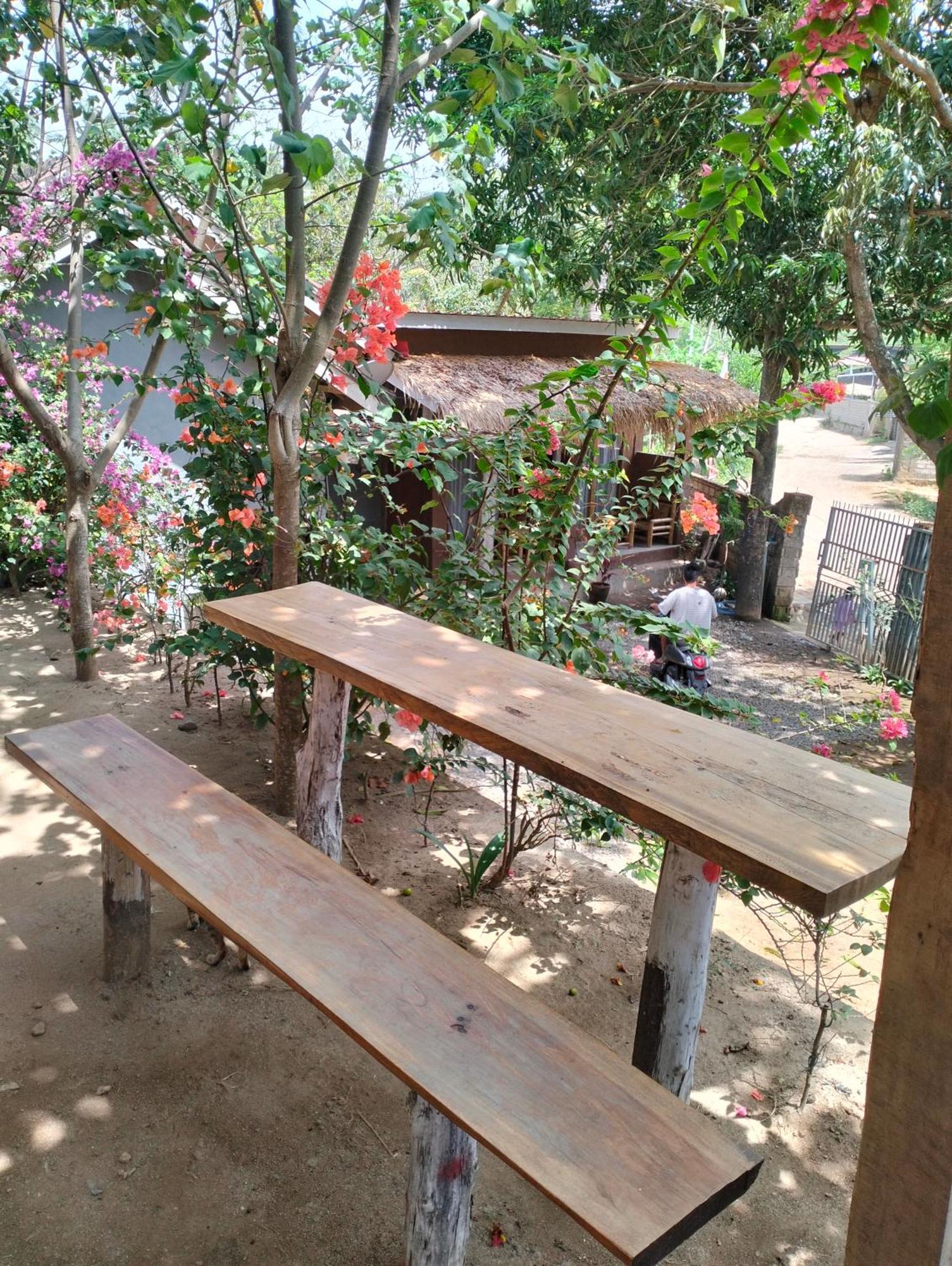 Fullmoon Homestay Kuta  Εξωτερικό φωτογραφία