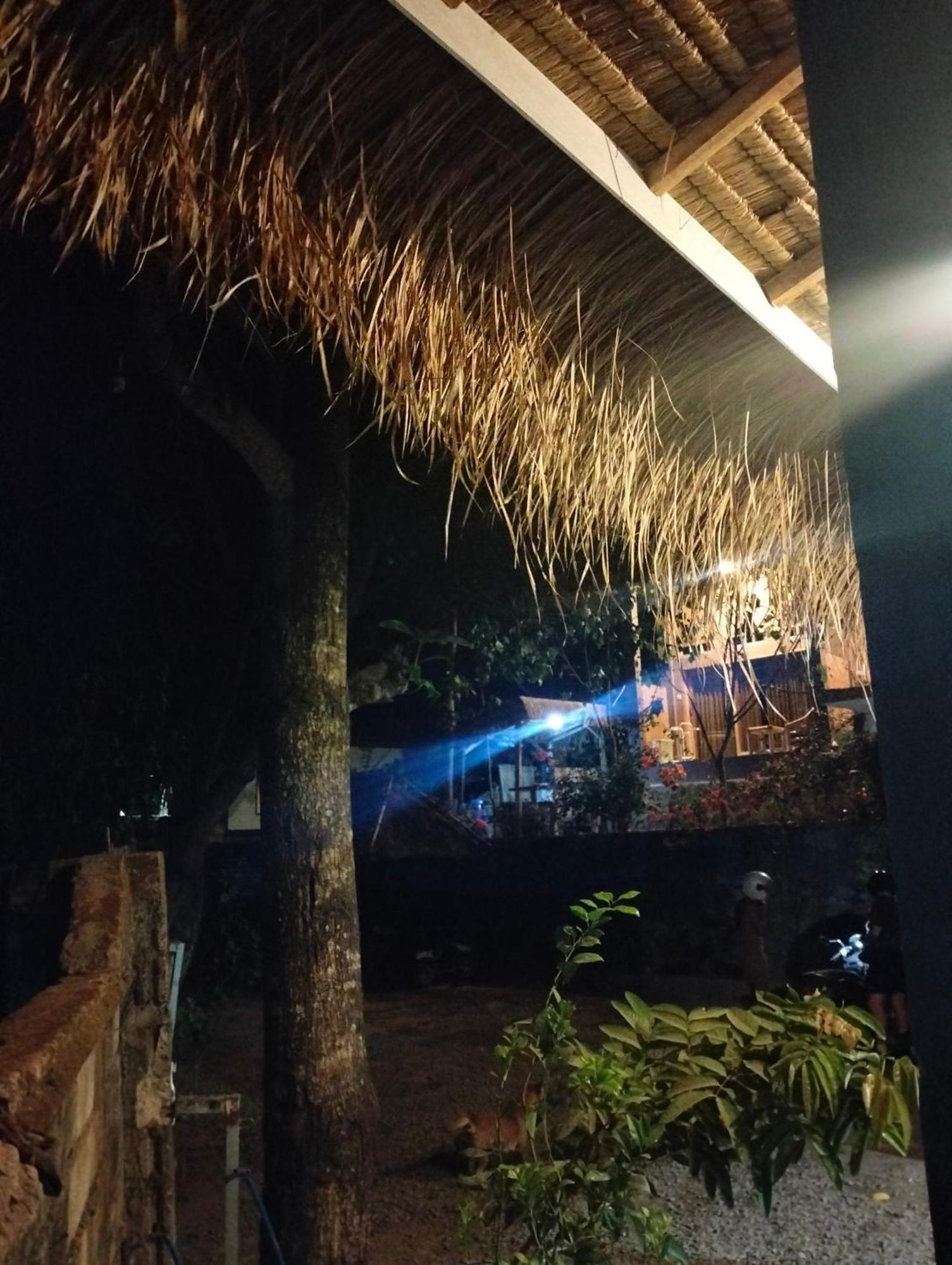 Fullmoon Homestay Kuta  Εξωτερικό φωτογραφία