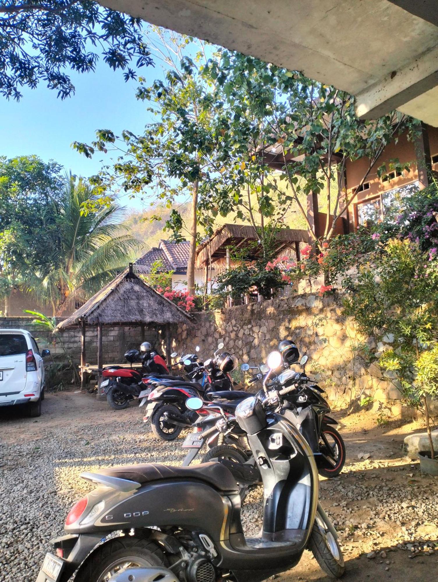 Fullmoon Homestay Kuta  Εξωτερικό φωτογραφία