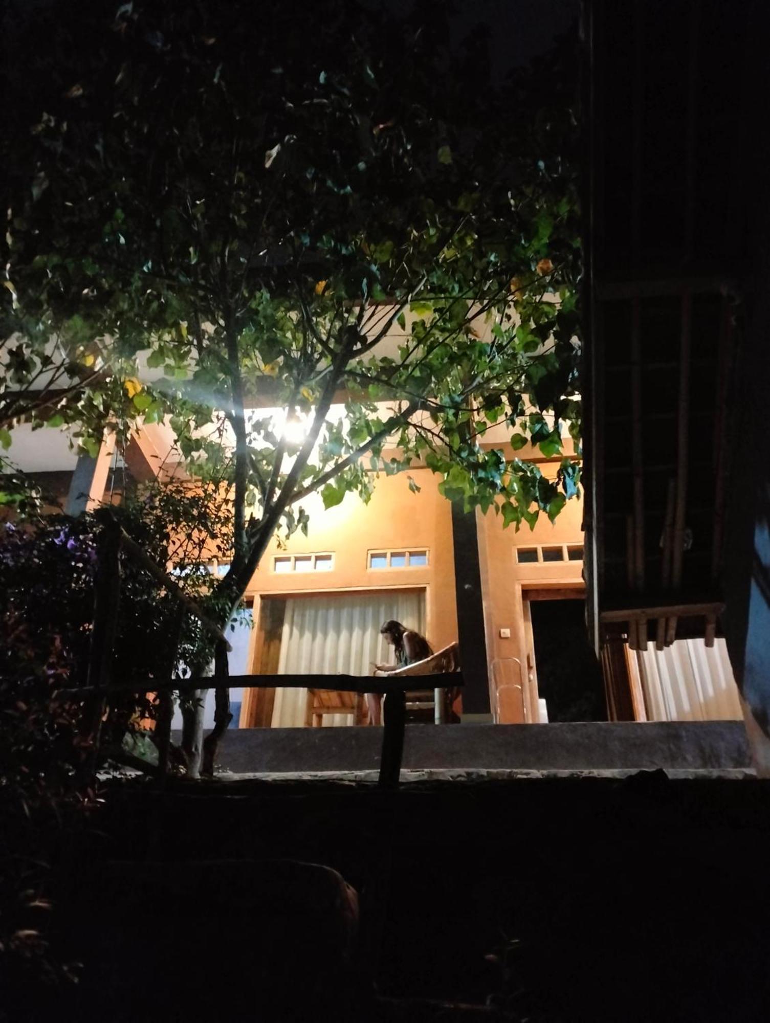 Fullmoon Homestay Kuta  Εξωτερικό φωτογραφία