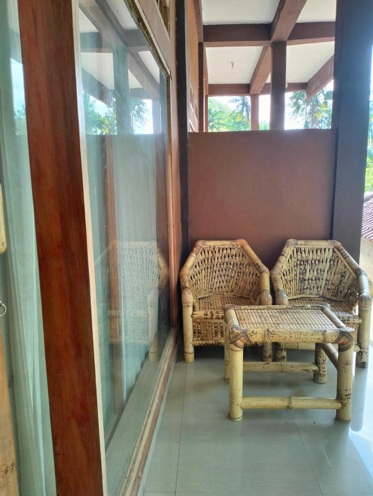 Fullmoon Homestay Kuta  Εξωτερικό φωτογραφία