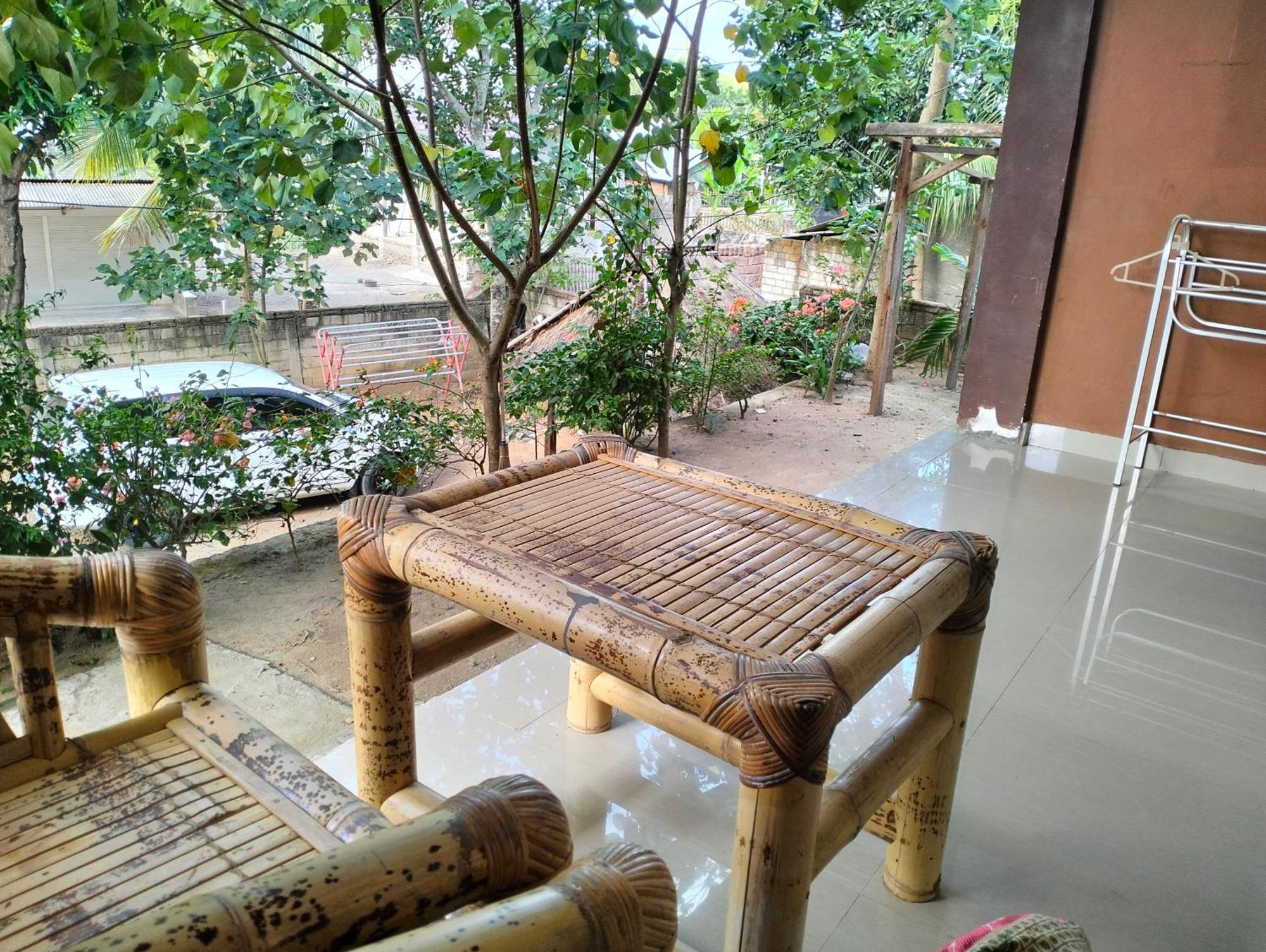 Fullmoon Homestay Kuta  Εξωτερικό φωτογραφία