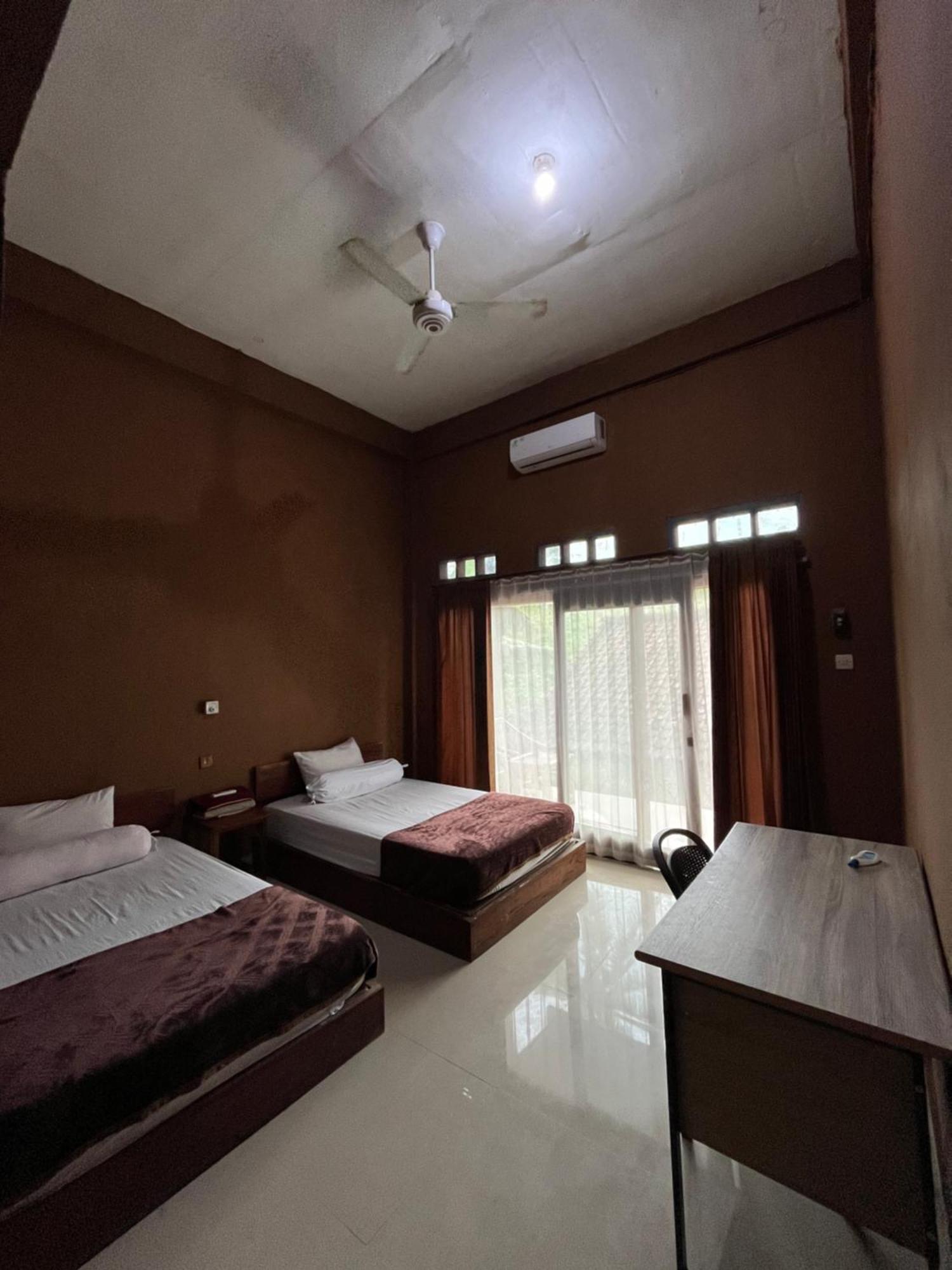 Fullmoon Homestay Kuta  Εξωτερικό φωτογραφία