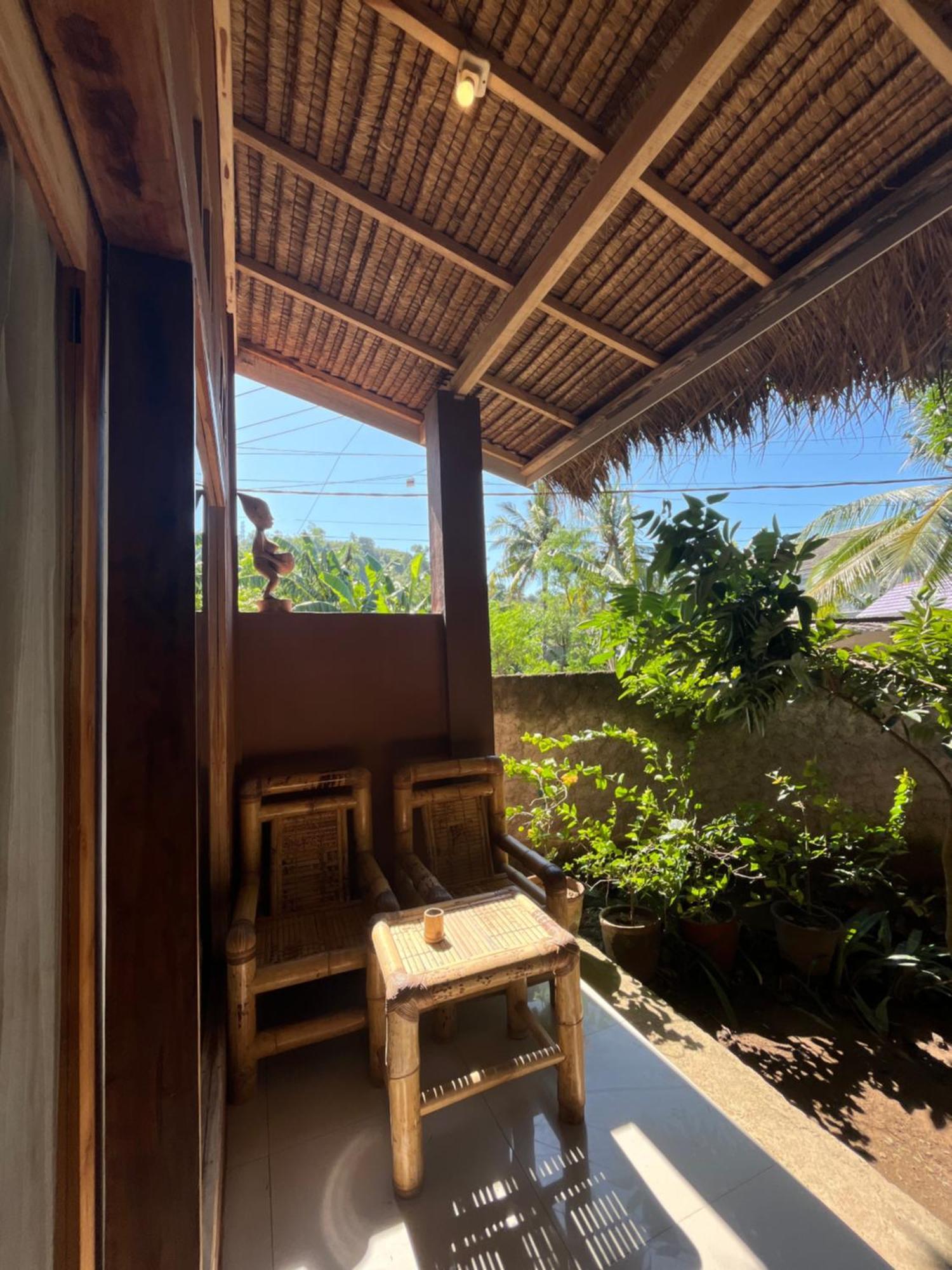Fullmoon Homestay Kuta  Εξωτερικό φωτογραφία